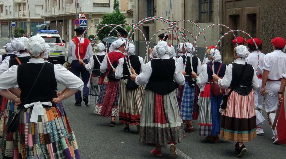 festival-folklore-abanto